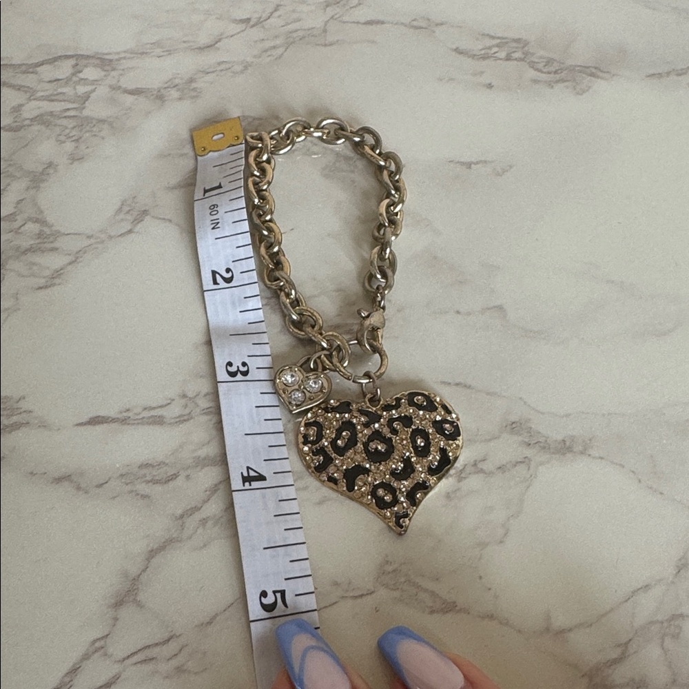 Animal Pattern Bracelet - Picture 4 of 5